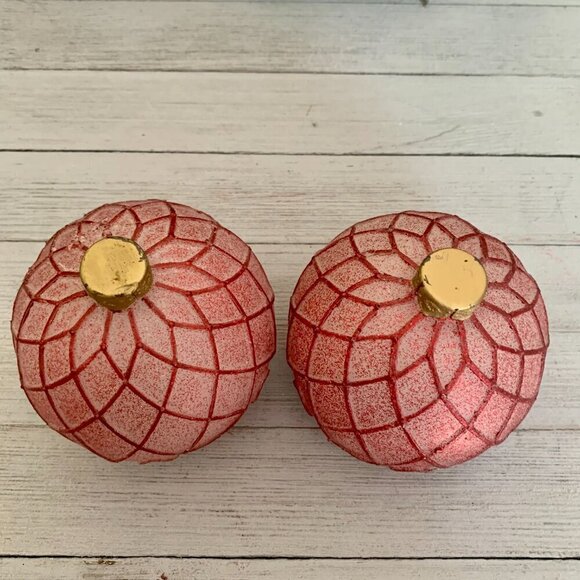 Valerie Parr Hill Set of 2 RED Lighted Christmas Ornaments Illuminated Globes - Picture 8 of 15